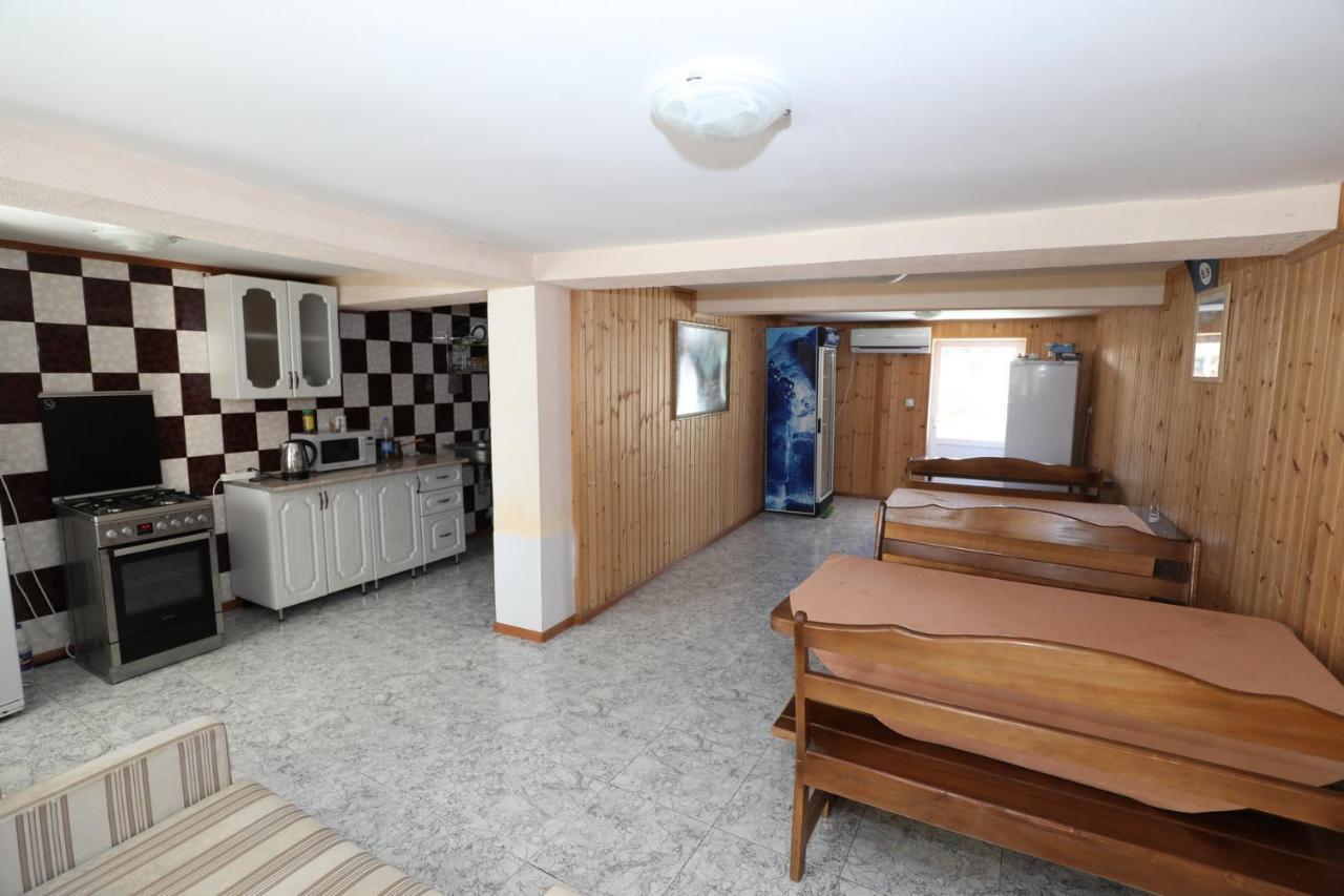 Rozalin Guest House Gudauta Exterior photo